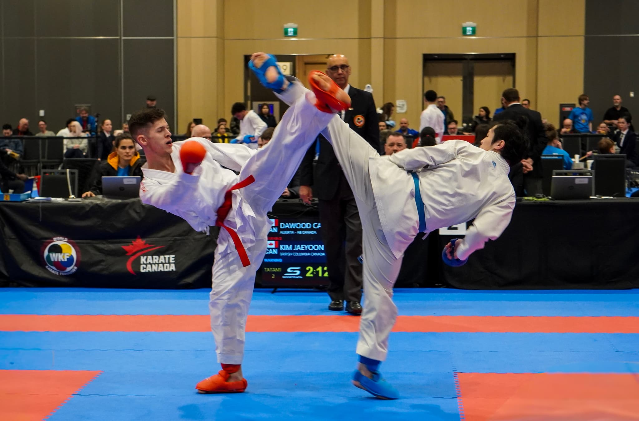 Dual kick clash